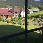 Apartments Huty * Huty