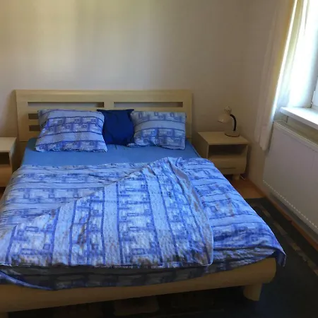 Apartments Huty *